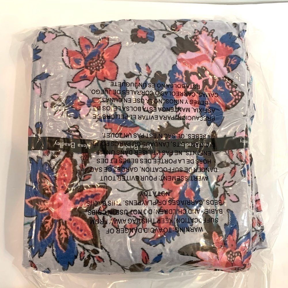 Vera Bradley Vineyard Floral 80” x 50” Fleece Throw Blanket NEW -Sealed